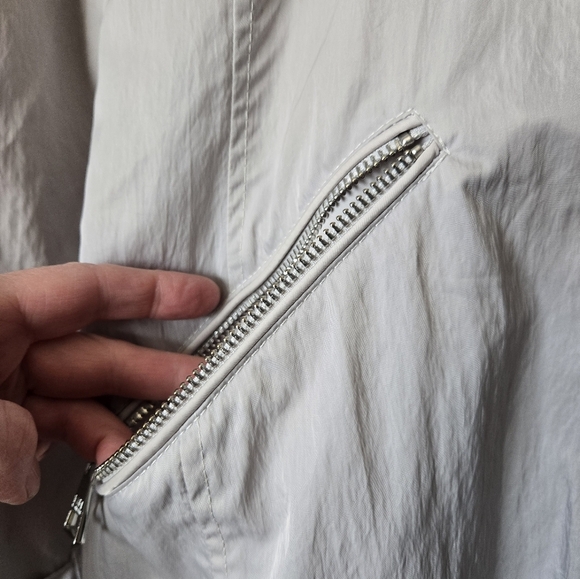 KARL LAGERFELD Muted Misty Silver Water Resistant Jacket With Hidden Hood. Large - Picture 4 of 16